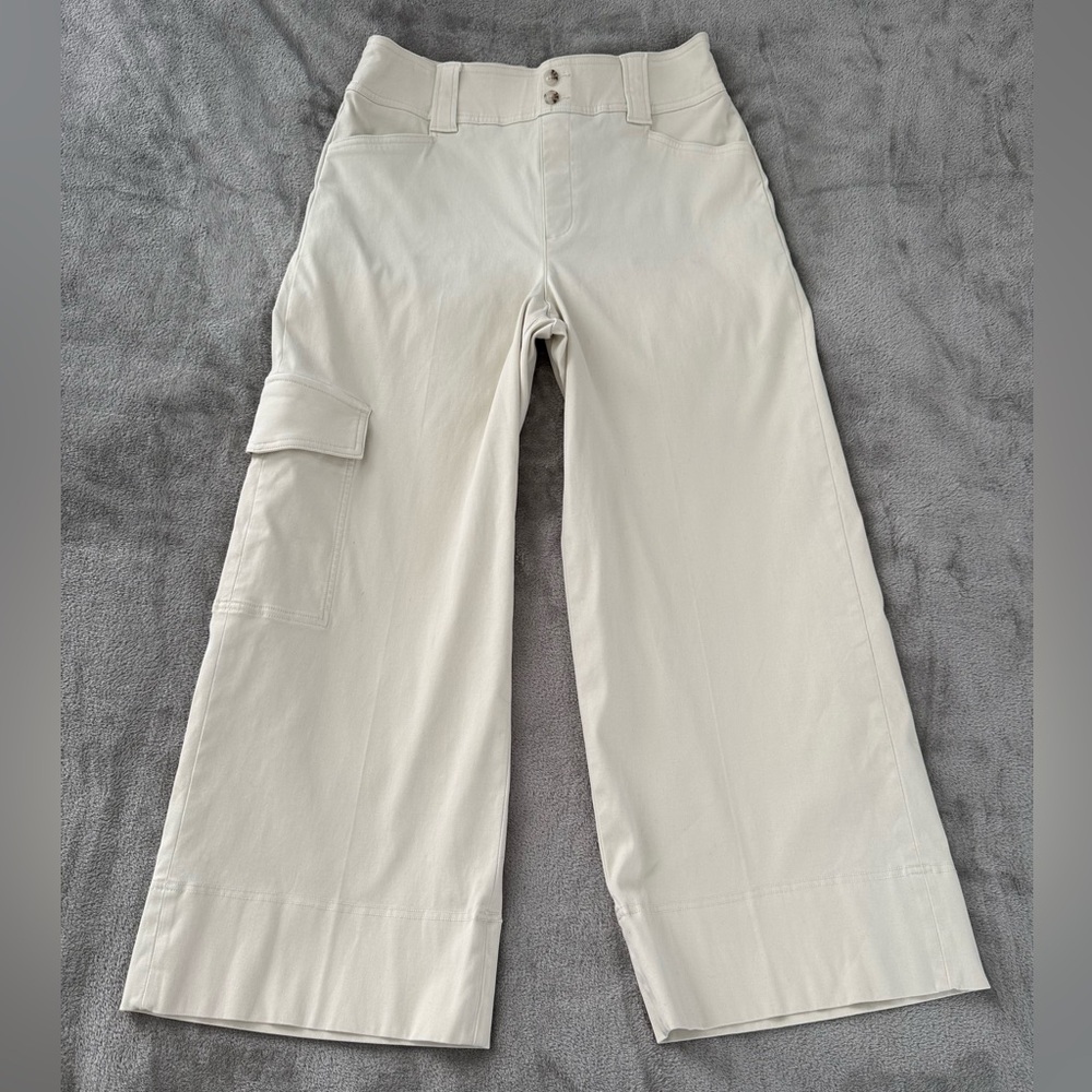 Spanx Stretch Twill Cropped Trouser Women’s L Beige Cargo Pocket Wide Leg